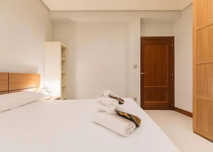 Indautxu Flat Next Stop Бильбао