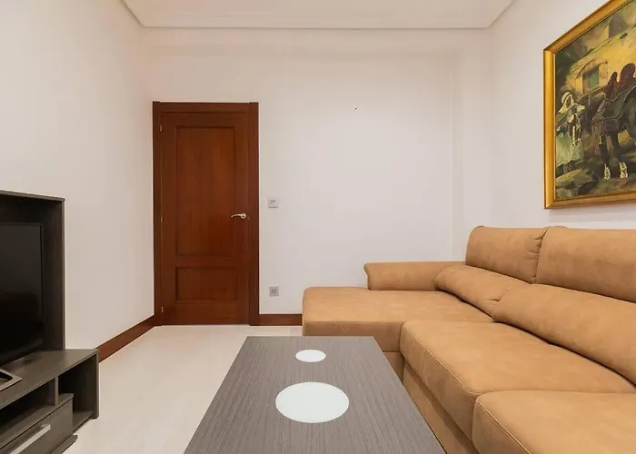 Indautxu Flat Next Stop Бильбао