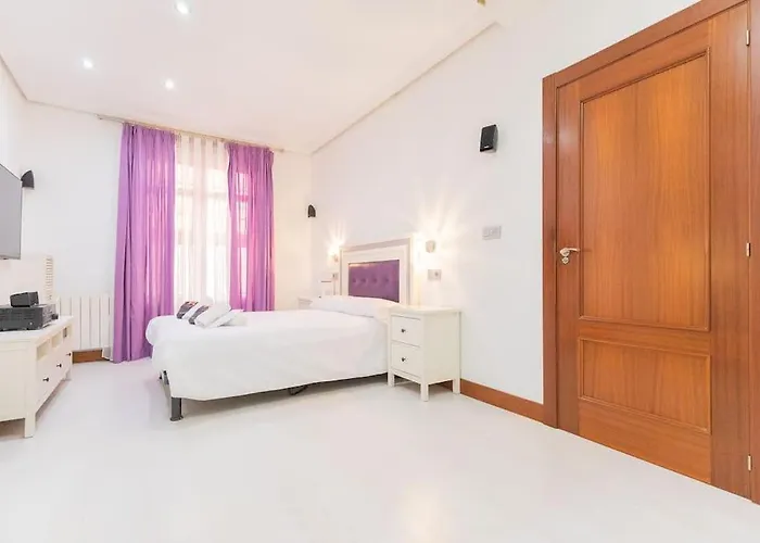 Indautxu Flat Next Stop Бильбао